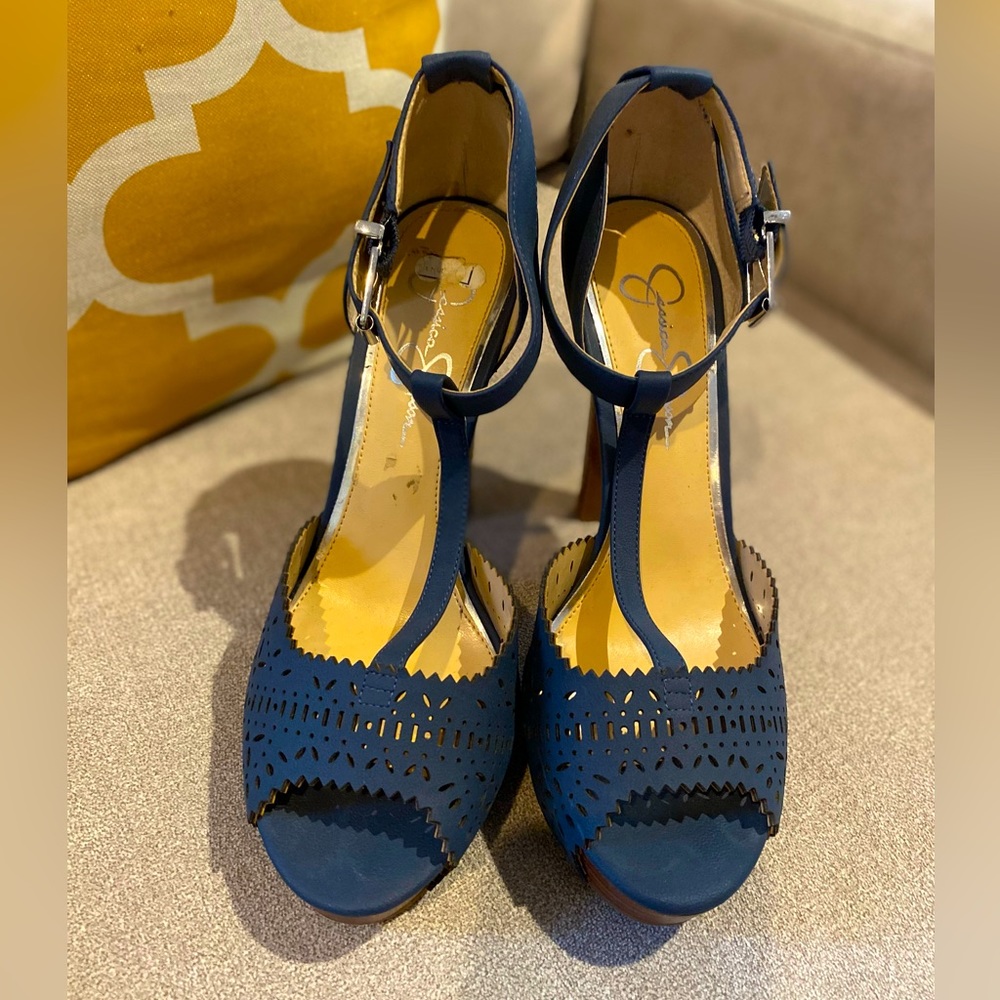 Jessica Simpson heels